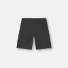Bermuda cargo slim fit con tasche con cerniera. Bermuda cargo slim fit con tasche con cerniera.