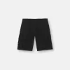 Bermuda cargo slim fit con tasche con cerniera. Bermuda cargo slim fit con tasche con cerniera.