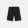 Bermuda dalla vestibilità regolare con elastico in vita. Bermuda dalla vestibilità regolare con elastico in vita.