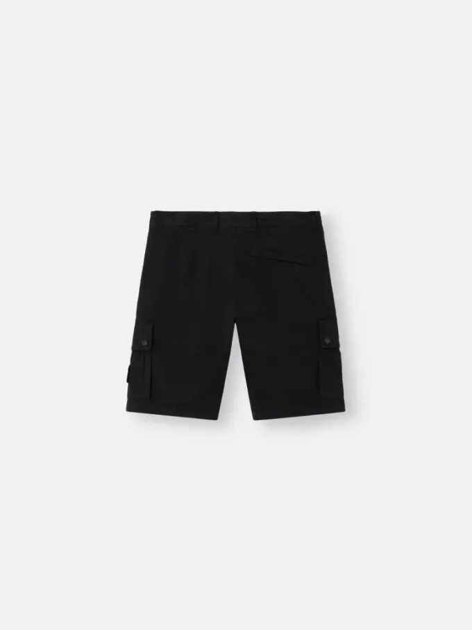 Bermuda slim fit con tasche con cerniera Bermuda slim fit con tasche con cerniera