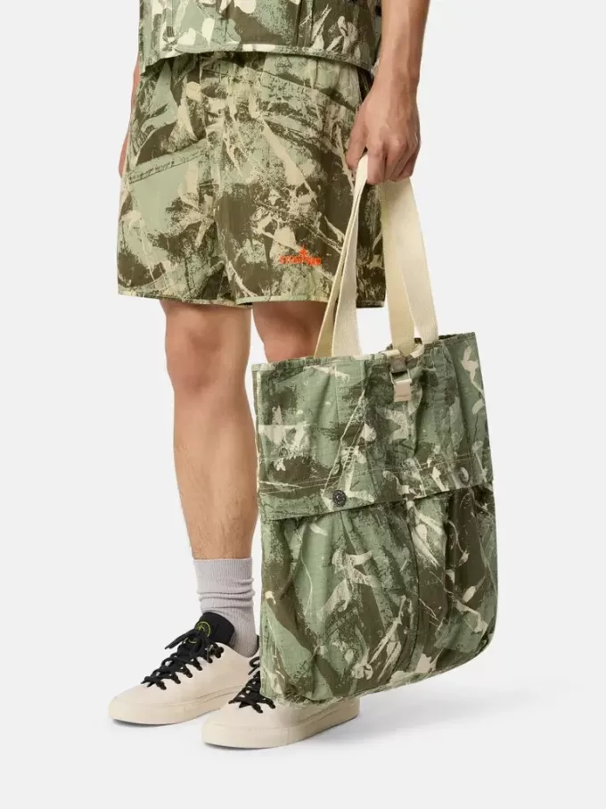Borsa tote con tasche e logo Borsa tote con tasche e logo