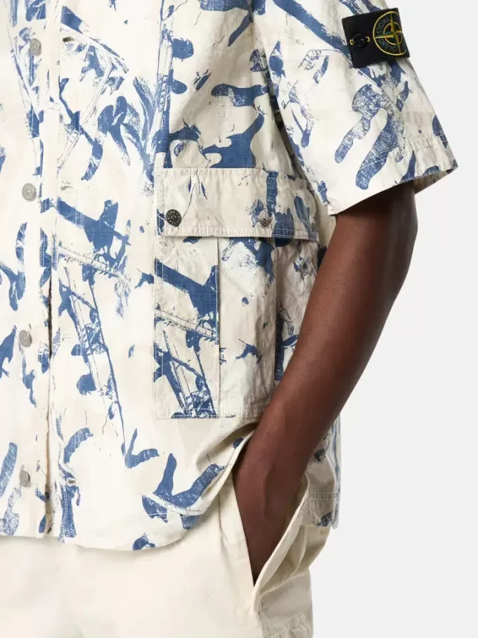 Camicia a maniche corte comoda con bottoni