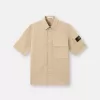 Camicia a maniche corte comoda con tasche sul petto e sulle maniche