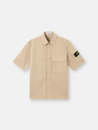 Camicia a maniche corte comoda con tasche sul petto e sulle maniche Camicia a maniche corte comoda con tasche sul petto e sulle maniche