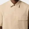 Camicia a maniche corte comoda con tasche sul petto e sulle maniche