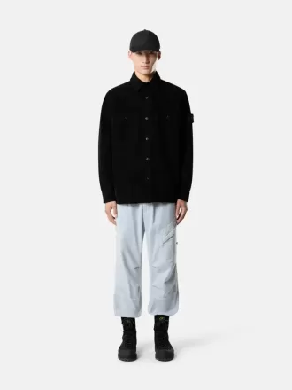 Camicia oversize comoda con tasche e chiusura a scatto Camicia oversize comoda con tasche e chiusura a scatto
