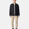 Camicia oversize comoda con tasche laterali e chiusura a scatto Camicia oversize comoda con tasche laterali e chiusura a scatto