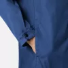 Camicia oversize comoda con tasche laterali e chiusura a scatto Camicia oversize comoda con tasche laterali e chiusura a scatto