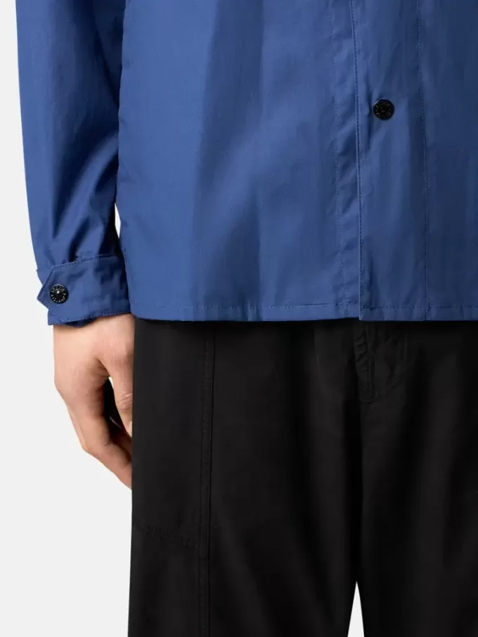 Camicia oversize comoda con tasche laterali e chiusura a scatto Camicia oversize comoda con tasche laterali e chiusura a scatto