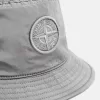 Cappello a secchiello con fodera in rete e ricamo Compass Cappello a secchiello con fodera in rete e ricamo Compass