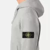 Felpa con cappuccio con coulisse e zip. Felpa con cappuccio con coulisse e zip.