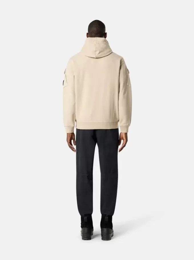 Felpa con cappuccio e zip, vestibilità regolare, con tasche sulle maniche. Felpa con cappuccio e zip, vestibilità regolare, con tasche sulle maniche.