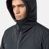 Giacca imbottita con cappuccio, tasche antiscivolo e tasche con bottoni a pressione. Giacca imbottita con cappuccio, tasche antiscivolo e tasche con bottoni a pressione.