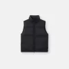 Gilet con finitura idrorepellente e tasche con bottoni a pressione Gilet con finitura idrorepellente e tasche con bottoni a pressione