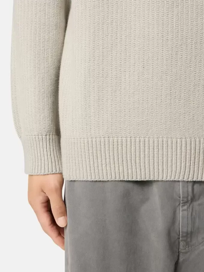 Maglione a collo alto con bordi a costine