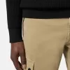 Maglione a collo alto con bordi a costine sottili Maglione a collo alto con bordi a costine sottili