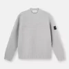 Maglione con collo alto e ampie rifiniture a coste