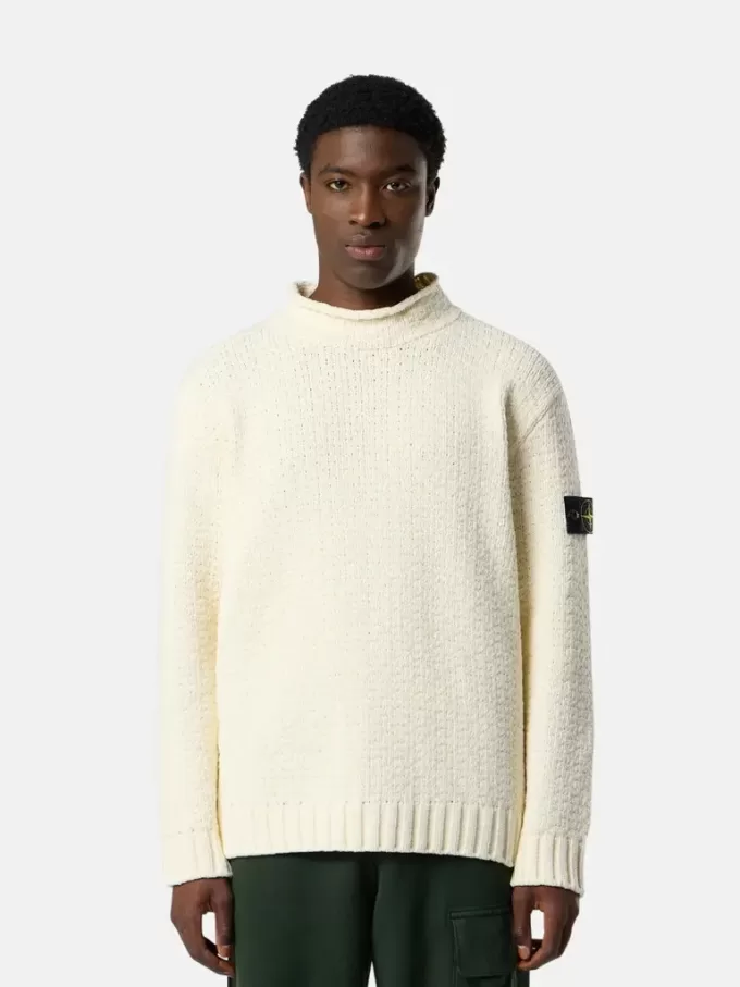 Maglione con collo alto e dettagli a cuciture rovesciate