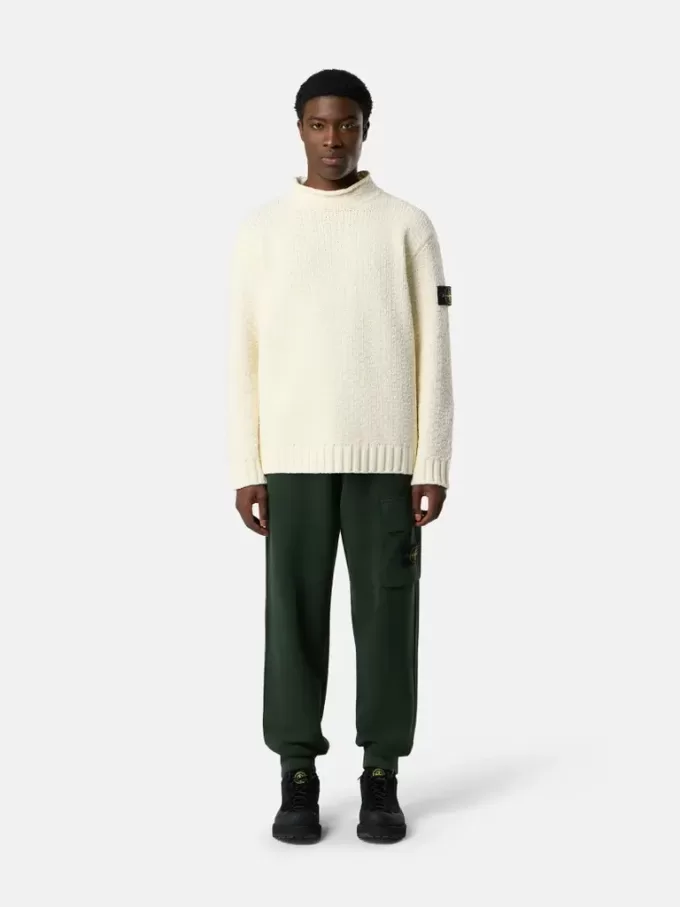 Maglione con collo alto e dettagli a cuciture rovesciate