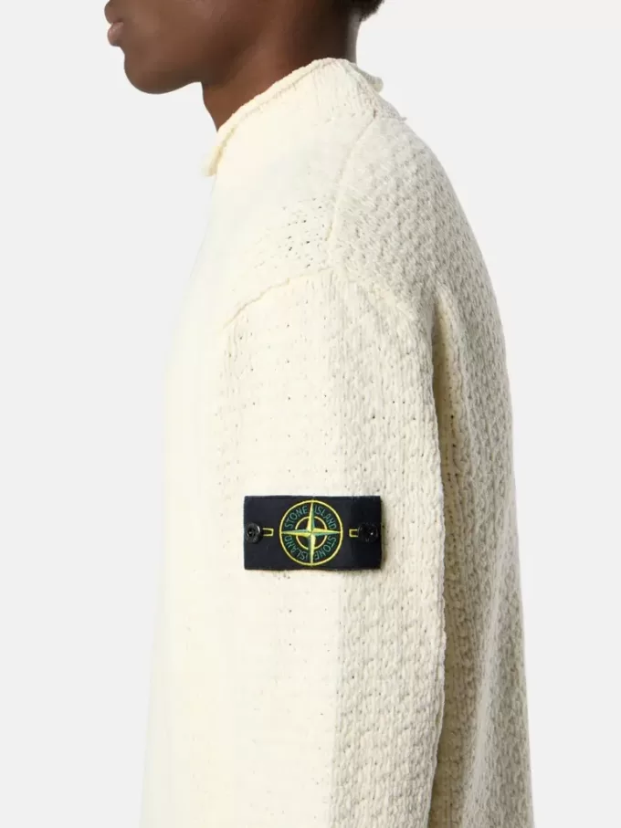 Maglione con collo alto e dettagli a cuciture rovesciate