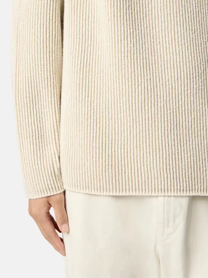 Maglione con collo alto e texture a costine vanisé Maglione con collo alto e texture a costine vanisé