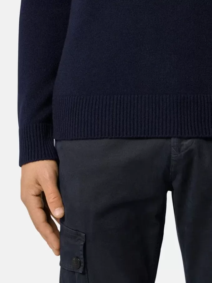 Maglione con mezza zip e rifiniture in feltro Maglione con mezza zip e rifiniture in feltro