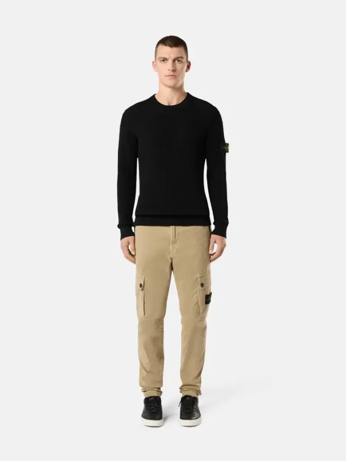 Maglione girocollo con bordi a costine