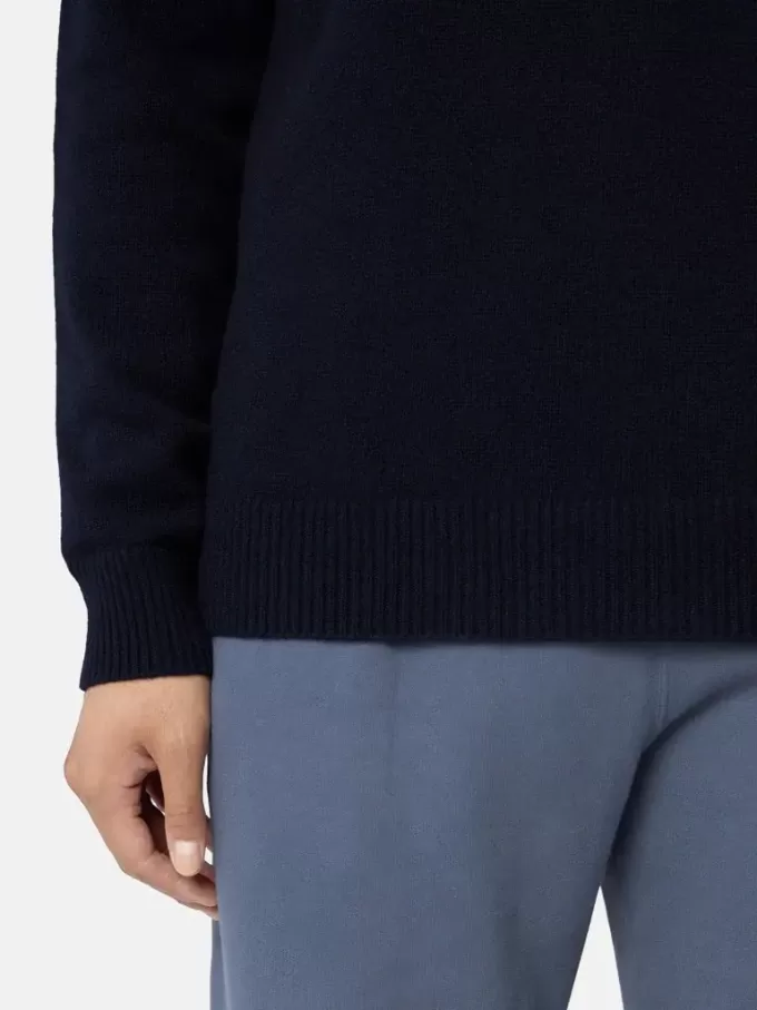 Maglione girocollo con dettagli cuciti Maglione girocollo con dettagli cuciti