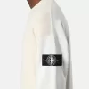 Maglione girocollo con dettagli cuciture a contrasto Maglione girocollo con dettagli cuciture a contrasto