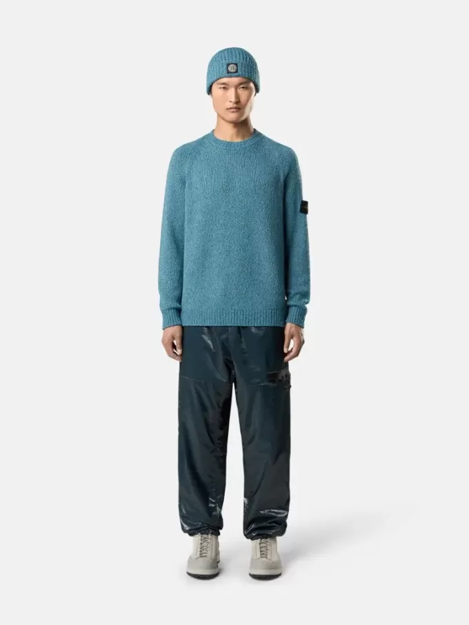 Maglione girocollo con maniche raglan