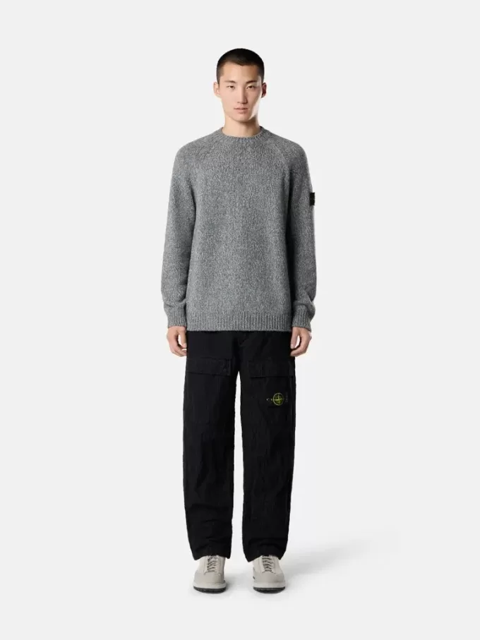 Maglione girocollo con maniche raglan