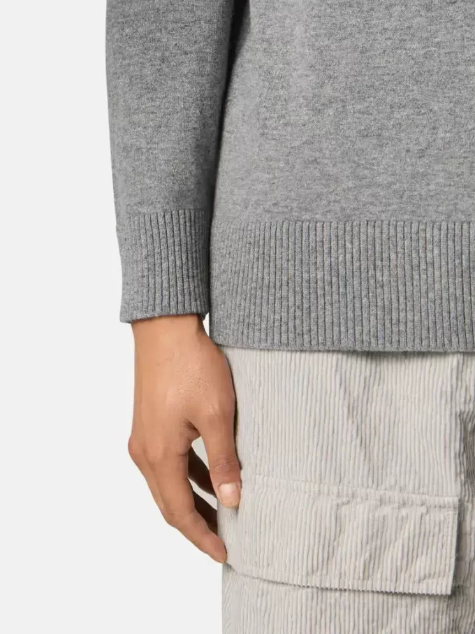 Maglione girocollo con maniche raglan e bordi a costine