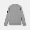 Maglione girocollo con maniche raglan e bordi a costine