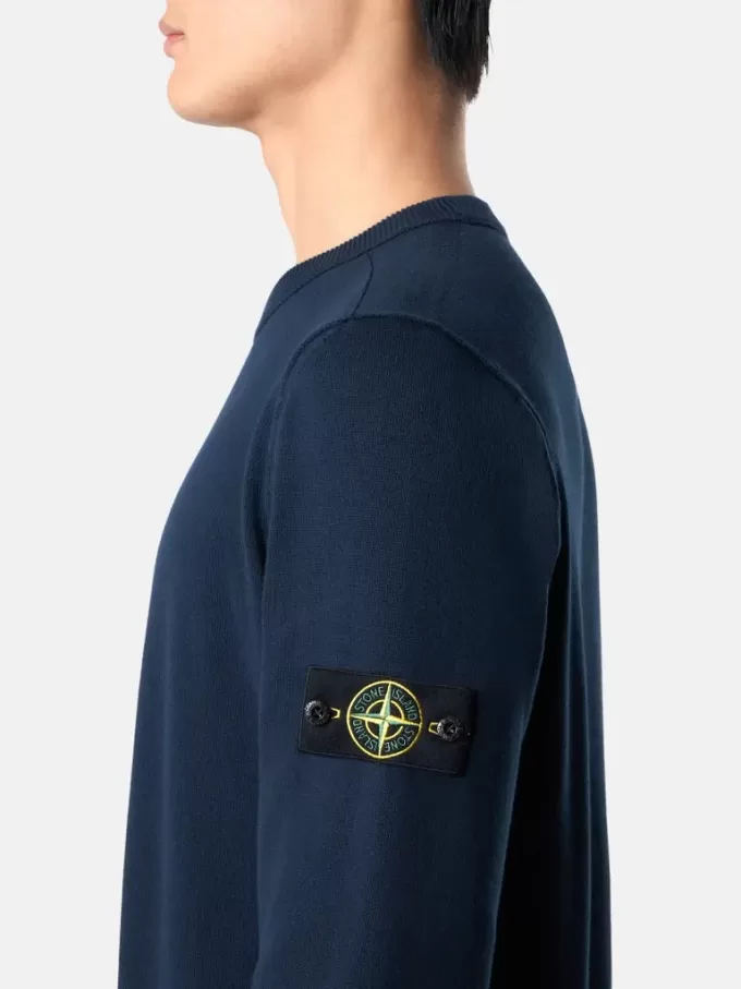 Maglione girocollo con piccoli dettagli arrotolati