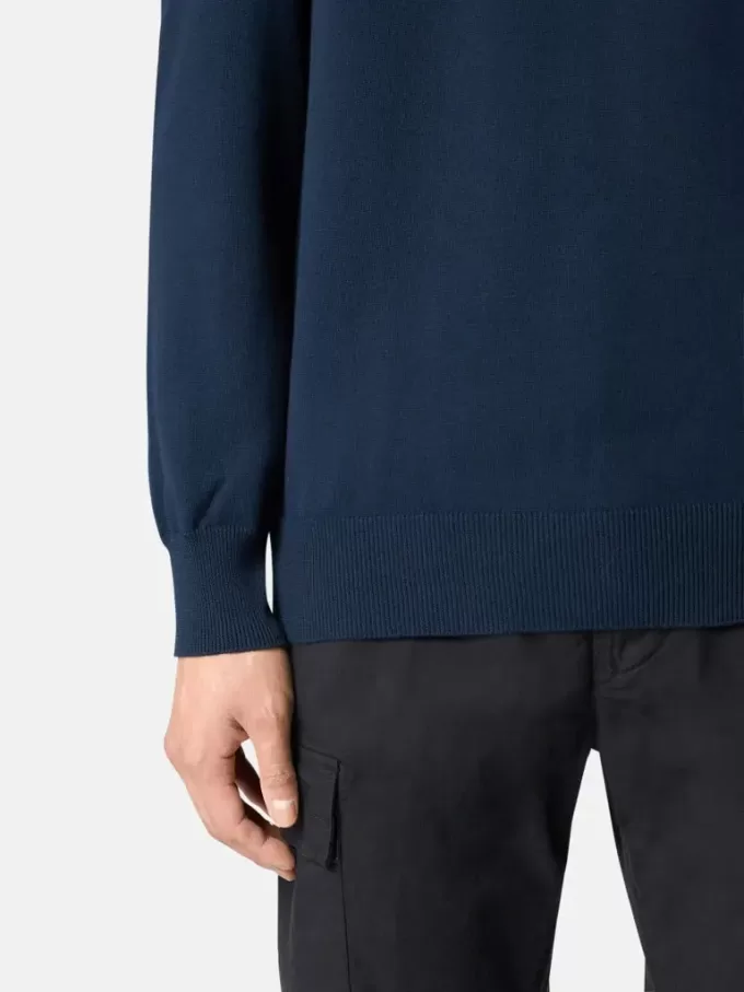 Maglione girocollo con piccoli dettagli arrotolati