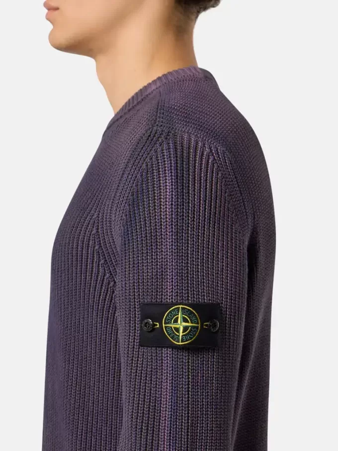 Maglione girocollo con spray bicolore e lavorazione a coste