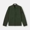 Overshirt comoda con tasche sul petto a strati Overshirt comoda con tasche sul petto a strati