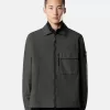 Overshirt comoda con tasche sul petto a strati Overshirt comoda con tasche sul petto a strati
