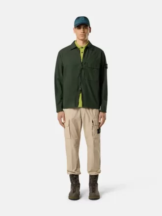 Overshirt comoda con tasche sul petto a strati Overshirt comoda con tasche sul petto a strati