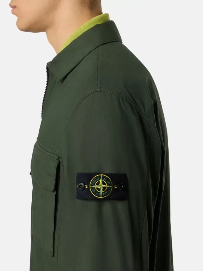 Overshirt comoda con tasche sul petto a strati Overshirt comoda con tasche sul petto a strati