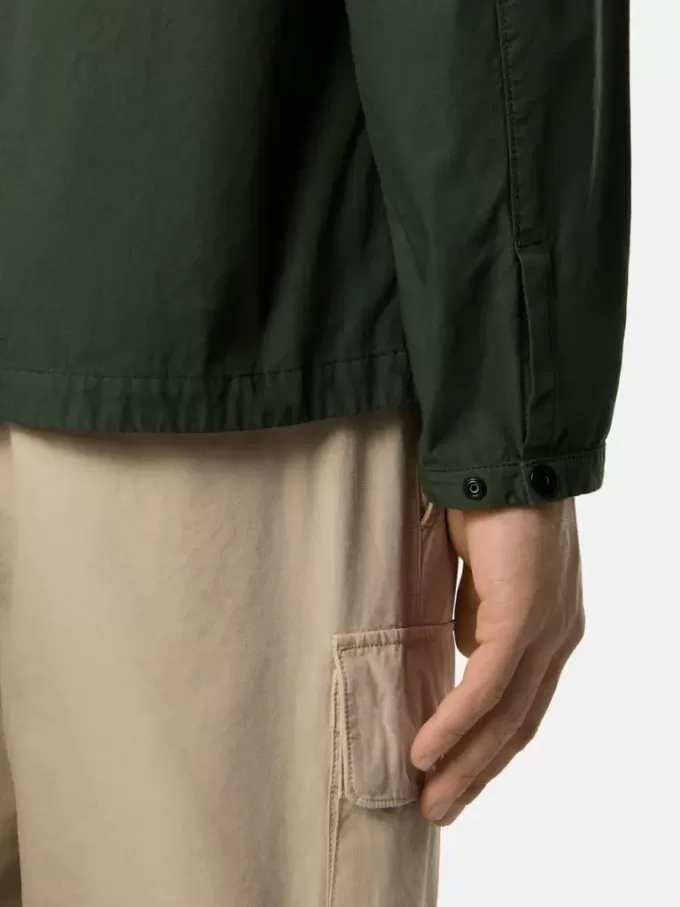 Overshirt comoda con tasche sul petto a strati Overshirt comoda con tasche sul petto a strati