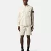 Overshirt comoda con tasche sul petto e chiusura a bottoni automatici Overshirt comoda con tasche sul petto e chiusura a bottoni automatici