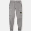 Pantaloni cargo dal taglio regolare e affusolato con elastico in vita Pantaloni cargo dal taglio regolare e affusolato con elastico in vita