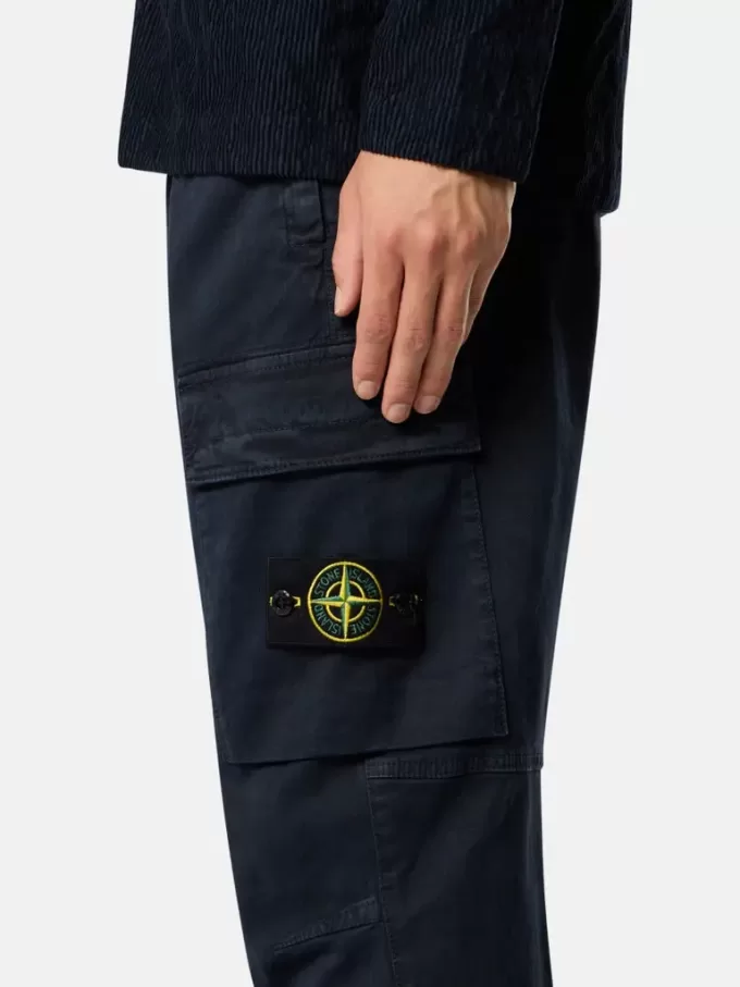 Pantaloni cargo dal taglio regolare e affusolato con elastico in vita