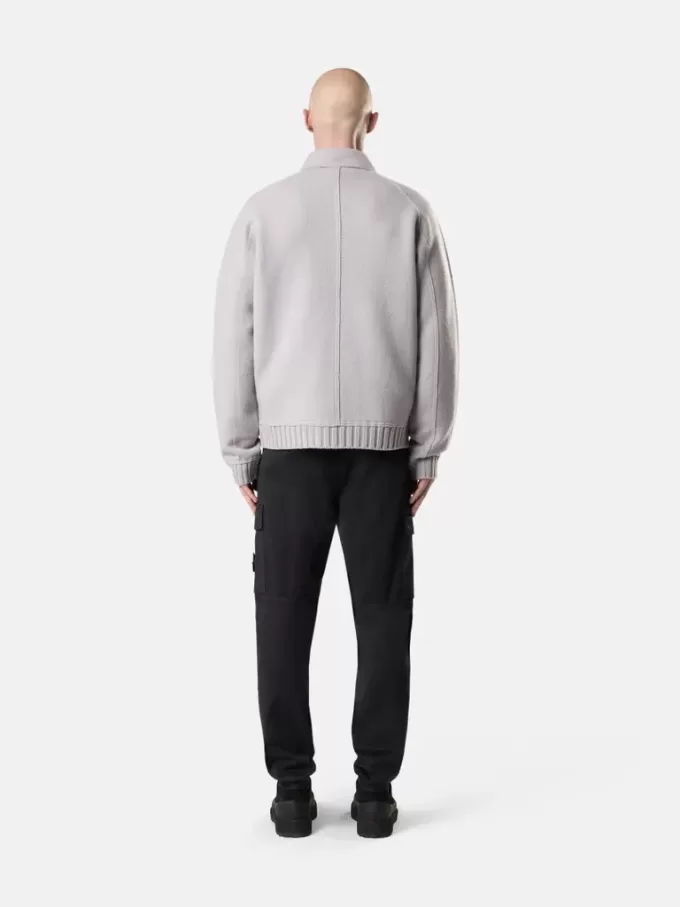 Pantaloni cargo dal taglio regolare e affusolato con elastico in vita Pantaloni cargo dal taglio regolare e affusolato con elastico in vita