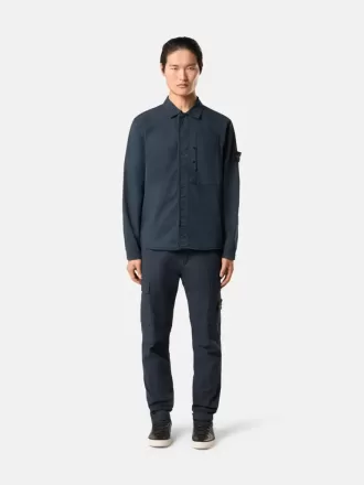 Pantaloni cargo dal taglio regolare e affusolato con tasche con cerniera.