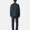 Pantaloni cargo dal taglio regolare e affusolato con tasche con cerniera. Pantaloni cargo dal taglio regolare e affusolato con tasche con cerniera.