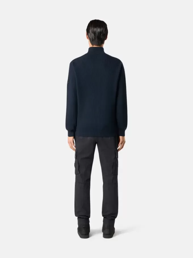 Pantaloni cargo dal taglio regolare e affusolato con tasche con cerniera.