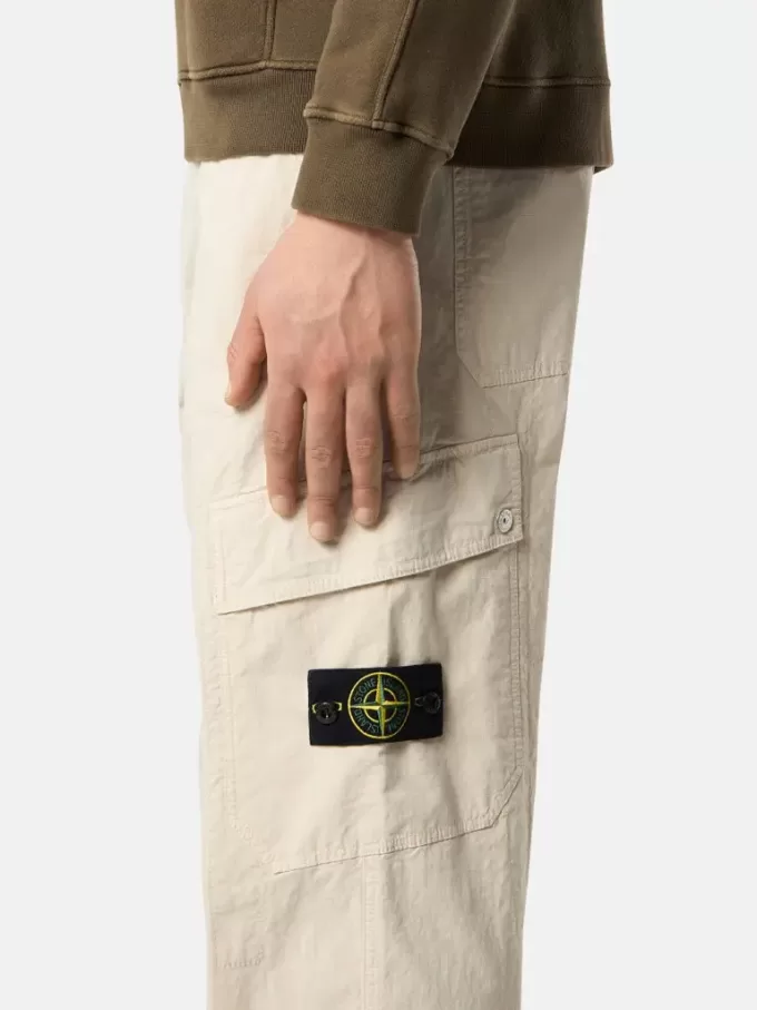 Pantaloni cargo dalla vestibilità ampia con polsini con coulisse.