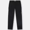Pantaloni cargo dalla vestibilità regolare con tasche angolari con cerniera. Pantaloni cargo dalla vestibilità regolare con tasche angolari con cerniera.